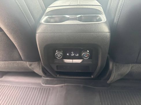 Used 2026 Chevrolet Traverse LT w/ LPO, Floor Liner Package FWD image 24