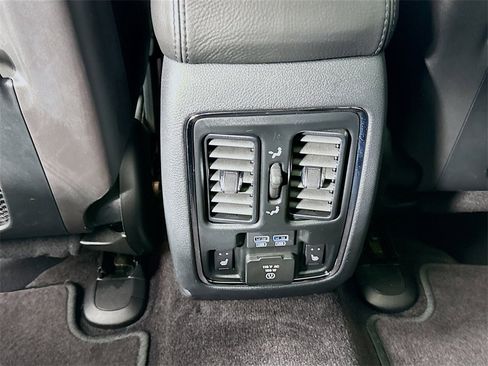 Used 2016 Jeep Grand Cherokee High Altitude image 27