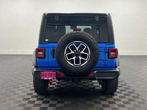 Used 2024 Jeep Wrangler Rubicon image 9