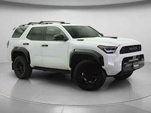 Used 2025 Toyota 4Runner TRD Pro AWD/4WD image 32