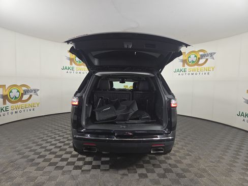 Certified 2020 Chevrolet Traverse Premier w/ Redline Edition AWD/4WD image 34