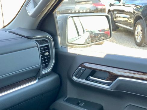 New 2026 GMC Sierra 1500 Elevation image 38