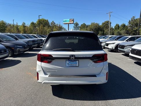 New 2026 Honda Odyssey EX-L image 6