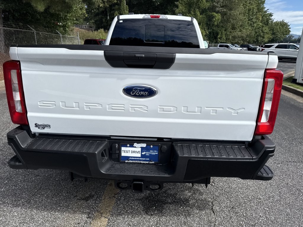 New 2026 Ford F350 XL w/ XL Driver Assist Package RWD image 6