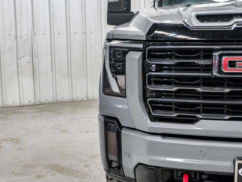 Used 2024 GMC Sierra 2500 AT4 w/ AT4 Premium Plus Package AWD/4WD image 46