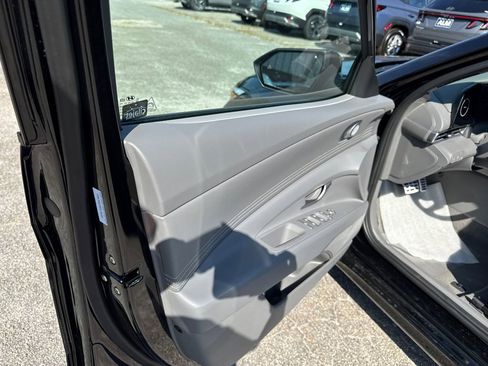 New 2025 Hyundai Elantra SEL image 10