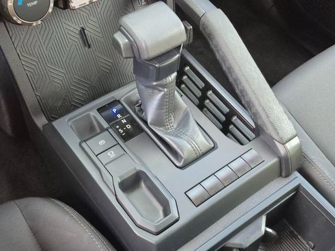 Used 2025 Toyota Tacoma SR image 12