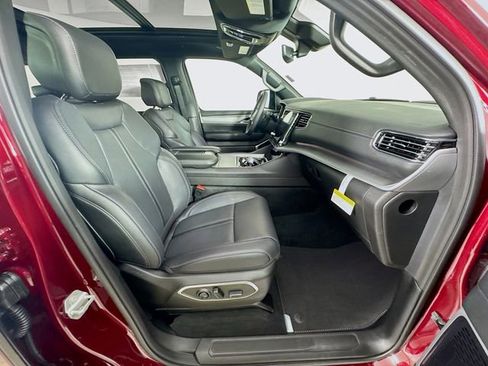 New 2026 Jeep Grand Wagoneer Limited image 34