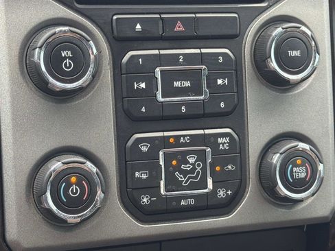 Used 2016 Ford F250 Platinum AWD/4WD image 22