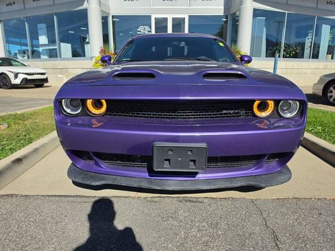 Used 2019 Dodge Challenger SRT Hellcat w/ Laguna Leather Package RWD image 2