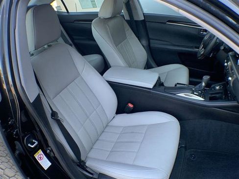 Used 2018 Lexus ES 350 w/ Luxury Package w/Wood Trim image 25