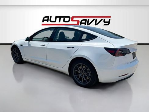 Used 2023 Tesla Model 3 Standard Range RWD image 5