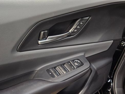 Used 2025 Toyota Prius Limited w/ Limited Premium Package image 21