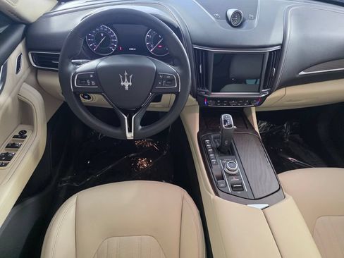 Used 2022 Maserati Levante GT AWD/4WD image 13