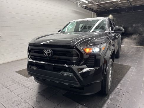 New 2025 Toyota Tacoma SR5 image 3