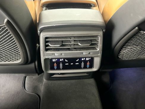 Used 2023 Audi RS Q8 AWD/4WD image 28