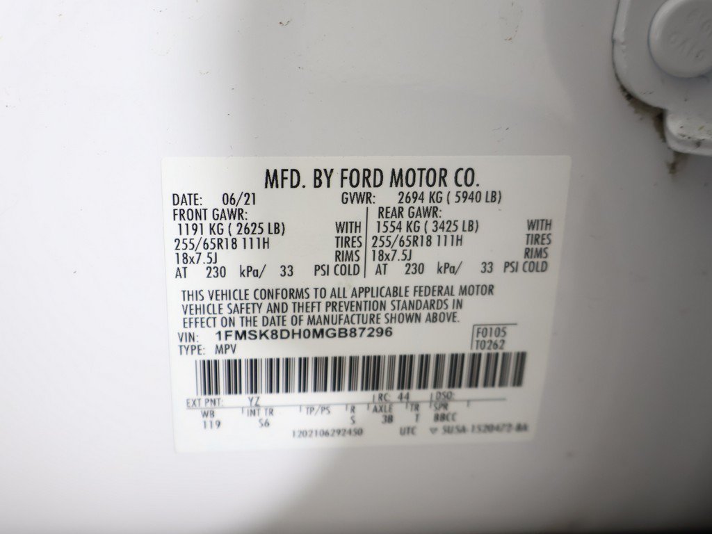 Used 2021 Ford Explorer XLT w/ Equipment Group 202A AWD/4WD image 60