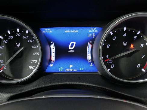 Used 2018 Maserati Levante image 41