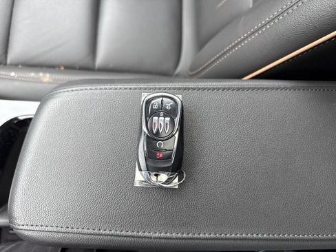 Used 2025 Buick Envista Avenir FWD image 26
