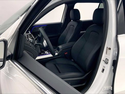 Used 2026 Mercedes-Benz GLB 250 image 21