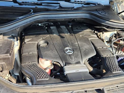 Used 2019 Mercedes-Benz GLS 450 4MATIC image 17