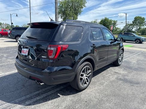 Used 2018 Ford Explorer Sport AWD/4WD image 3