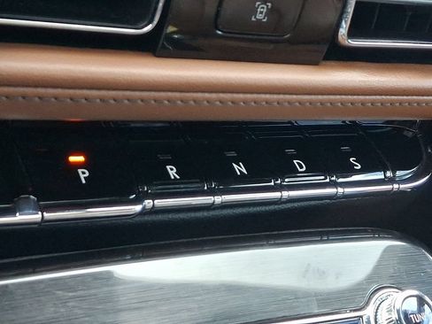 Certified 2023 Lincoln Nautilus Reserve AWD/4WD image 15