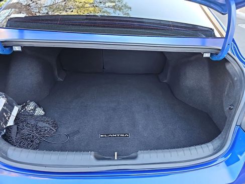 Certified 2023 Hyundai Elantra Limited image 23