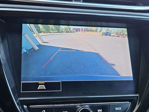 Used 2021 Chevrolet TrailBlazer RS w/ Sun and Liftgate Package AWD/4WD image 29