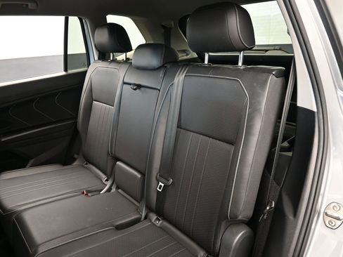 Used 2023 Volkswagen Tiguan SE image 29