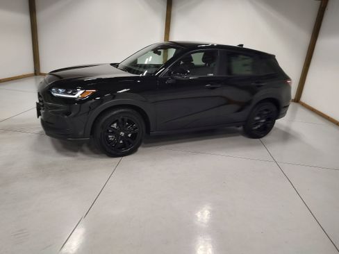 New 2026 Honda HR-V Sport image 4