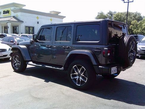 Used 2024 Jeep Wrangler Unlimited AWD/4WD image 6