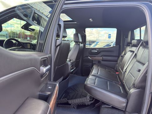 Used 2019 Chevrolet Silverado 1500 High Country w/ Technology Package image 32
