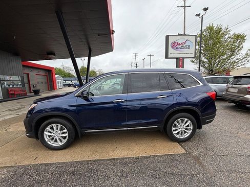 Used 2019 Honda Pilot Touring image 1