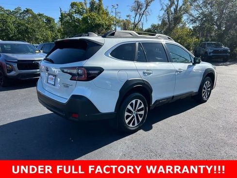 Used 2025 Subaru Outback Premium image 6