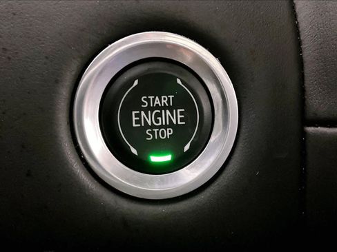 Used 2023 GMC Yukon Denali Ultimate AWD/4WD image 31
