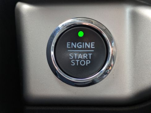 Used 2022 Ford Expedition Max XLT image 23