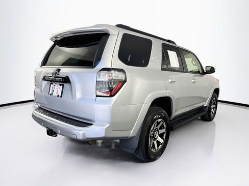 Used 2024 Toyota 4Runner TRD Off-Road Premium AWD/4WD image 10