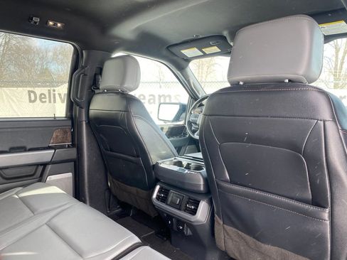 Used 2023 Ford F150 Lightning Lariat image 24