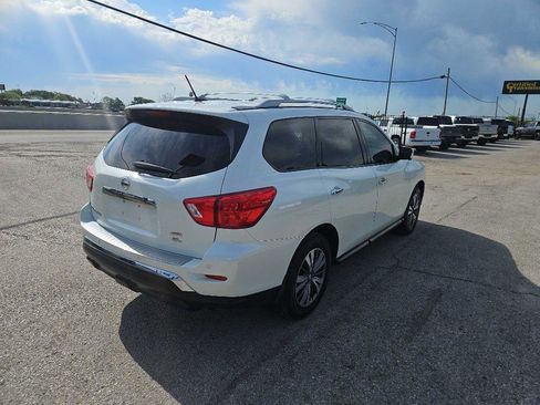 Used 2017 Nissan Pathfinder SL AWD/4WD image 4