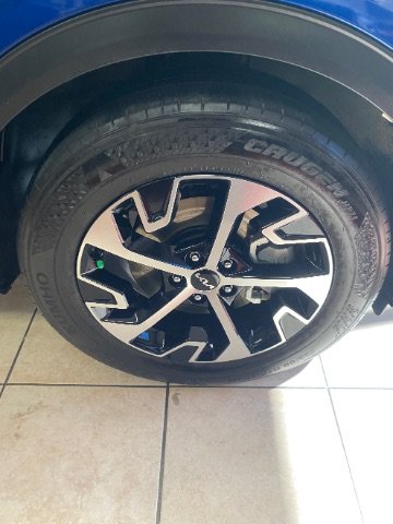 Used 2023 Kia Sportage EX FWD image 27