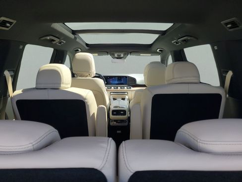 Certified 2026 Mercedes-Benz GLS 580 4MATIC image 25