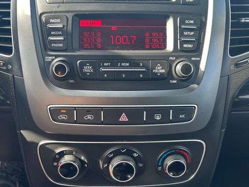 Used 2015 Kia Sorento LX FWD image 16