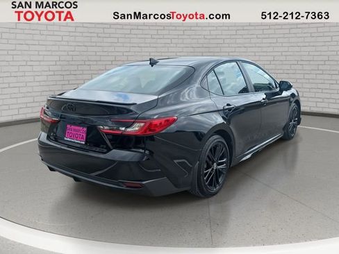 Used 2026 Toyota Camry SE w/ Convenience Package FWD image 6