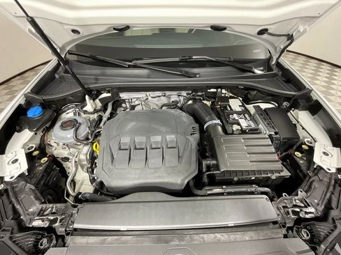 Used 2024 Audi Q3 2.0T Premium w/ Convenience Package image 28