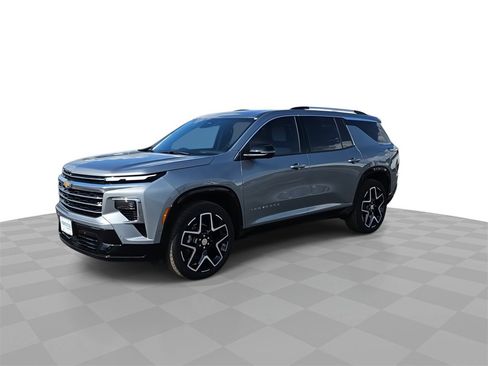 New 2026 Chevrolet Traverse High Country image 4