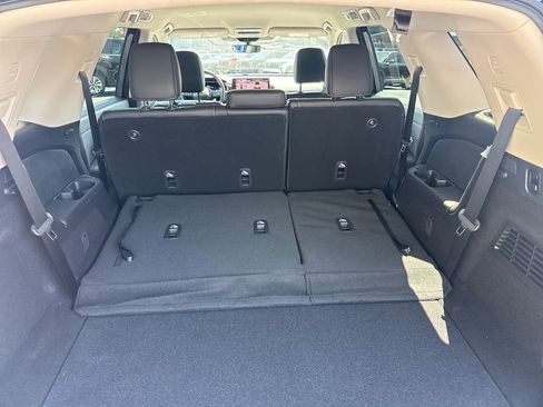 New 2026 Nissan Pathfinder SL FWD image 23