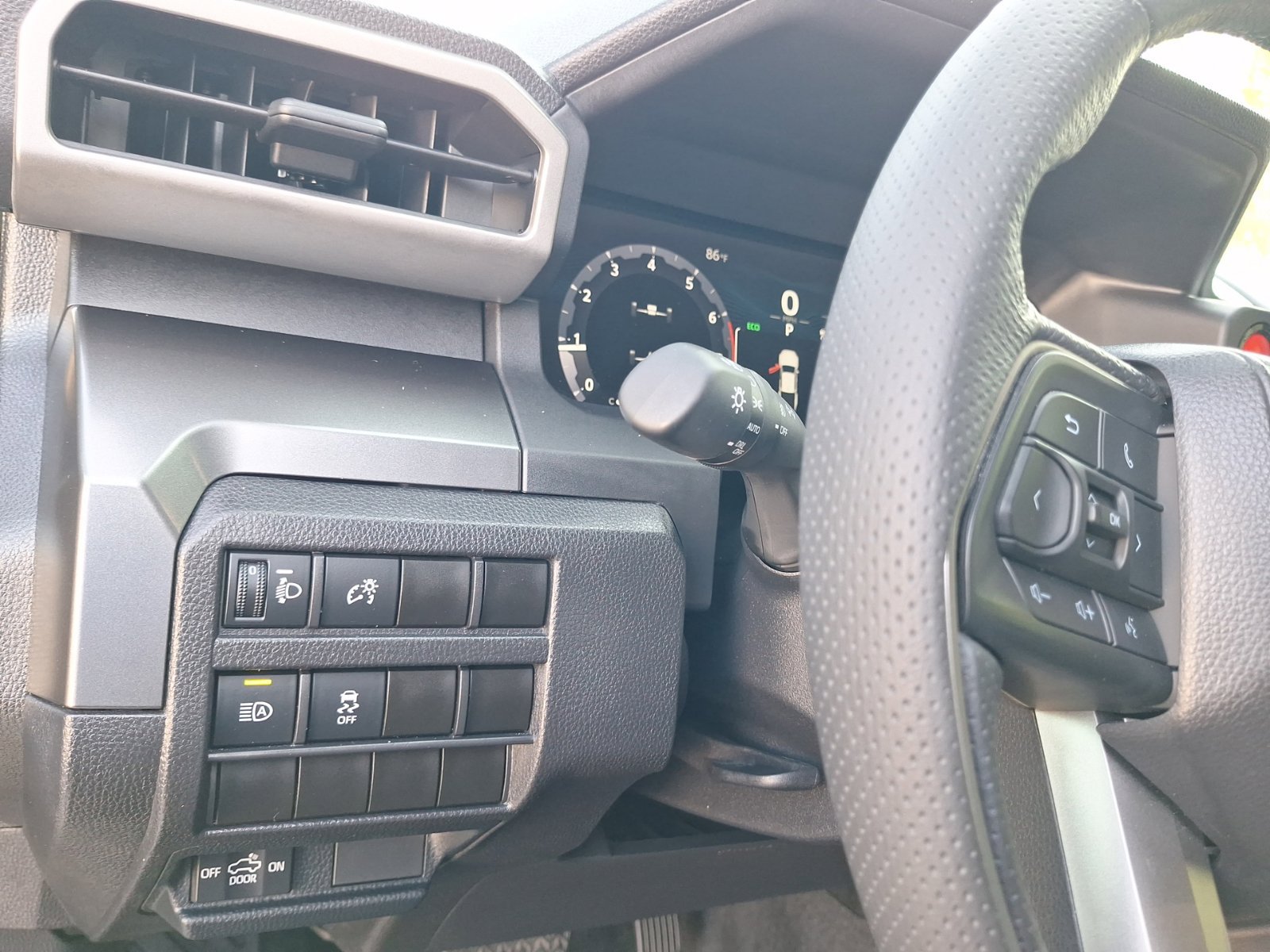 Used 2025 Toyota Tacoma TRD Off-Road AWD/4WD image 19