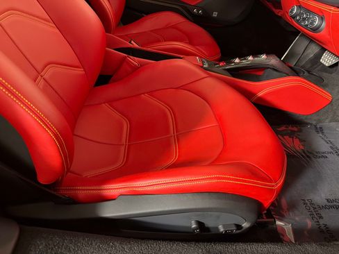 Used 2019 Ferrari 488 GTB RWD image 27