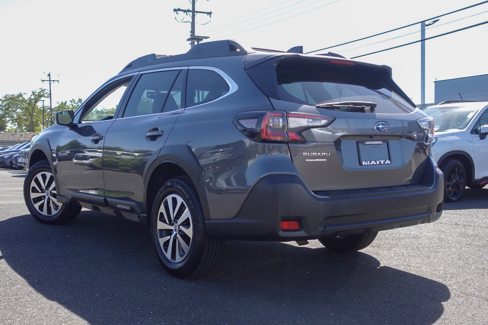 Certified 2024 Subaru Outback Premium AWD/4WD image 7